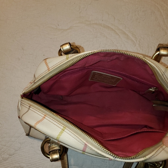 Purse - Picture 2 of 3